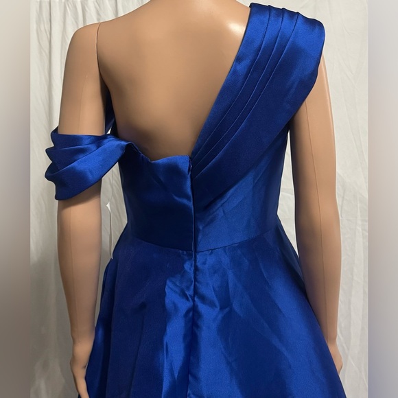 Jovani MC44394 Evenings Gown - Picture 4 of 8